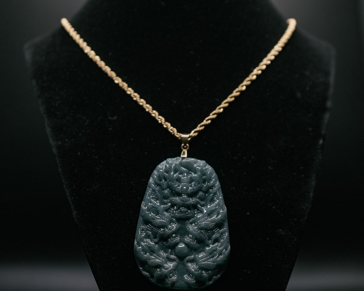 FIVE DRAGONS PENDANT